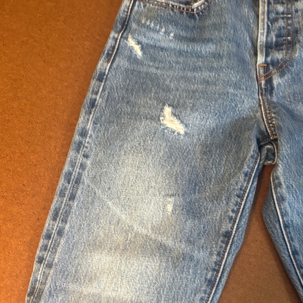 Levi's Wedgie Straight Fit 24” Waist  Denim Jeans in Light Blue distressed front - Picture 4 of 13